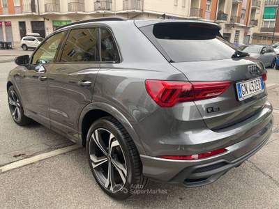 Audi Q3 Q3 II 2018 35 1.5 tfsi identity black s-tronic Grigio usata Torino