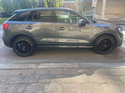 Audi Q2 Q2 I 2021 35 2.0 tdi Identity Black quattro s-tronic Grigio usata Torino