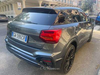Audi Q2 Q2 I 2021 35 2.0 tdi Identity Black quattro s-tronic Grigio usata Torino