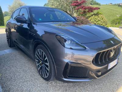 Maserati Grecale Grecale 3.0 V6 Trofeo 530cv auto Grigio usata Torino