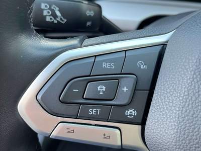 Volkswagen Golf 2.0 tdi Life 115cv NEOPATENTATI! LED! Grigio usata Trevenzuolo