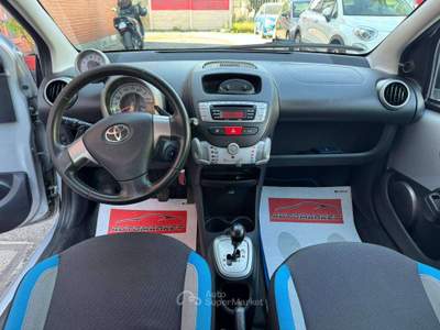Toyota Aygo 1.0 68cv Lounge connect m-mt Grigio usata Cernusco sul Naviglio