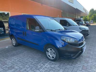 Fiat Doblò Doblo Doblò 1.6 MJT 105CV S&S PC-TN Cargo Lounge Blu/Azzurro usata Gozzano