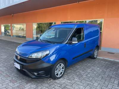 Fiat Doblò Doblo Doblò 1.6 MJT 105CV S&S PC-TN Cargo Lounge Blu/Azzurro usata Gozzano
