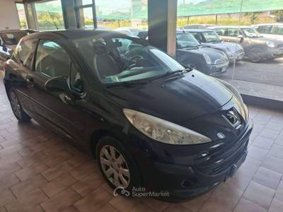 Peugeot 207 * 3p 1.4 8v*CINGHIA FATTA 156000KM Nero usata Carvico