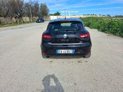 Renault Clio Renault clio 1.5 75 cv diesel anno 2014 usata Molfetta