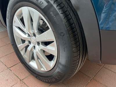 Peugeot 3008 S&S EAT8 Allure Pack Blu/Azzurro usata Teano