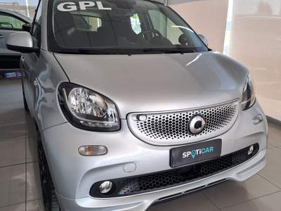 Smart ForFour 70 1.0 B/GPL Passion Dic/2019 Grigio usata Parete