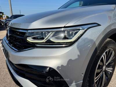 Volkswagen Tiguan R-LINE 2.0 TDI 150 CV DSG 4MOTION Grigio usata Ravenna