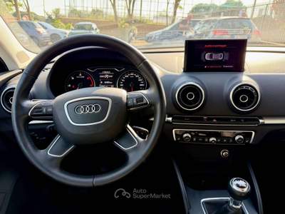 Audi A3 A3 Sportback 5p 1.9 tdi Attraction 110cv Bianco usata Castel Gandolfo