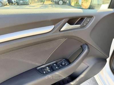 Audi A3 A3 Sportback 5p 1.9 tdi Attraction 110cv Bianco usata Castel Gandolfo