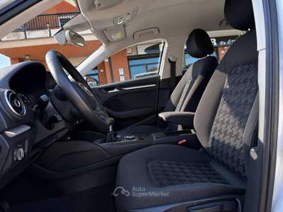 Audi A3 A3 Sportback 5p 1.9 tdi Attraction 110cv Bianco usata Castel Gandolfo