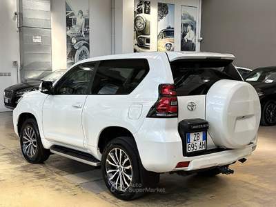 Toyota Land Cruiser 2.8 d-4d Lounge auto - Gancio Traino Rosso usata Paderno Dugnano