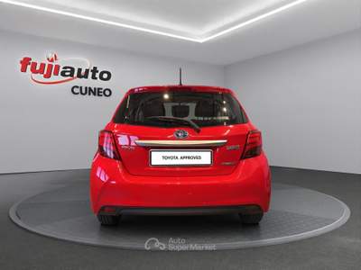 Toyota Yaris Yaris 5p 1.5h Active my16 Rosso usata Cuneo