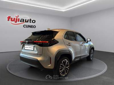 Toyota Yaris Cross Yaris Cross 1.5h Lounge fwd 116cv e-cvt Argento usata Cuneo