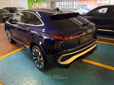 Audi Q3 Q3 II  Sportback Sportback 1.5 tfsi mhev S line edition 150cv s-tronic Blu/Azzurro usata Milano