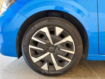 Peugeot 208 1.2 puretech Active Pack S&S Blu/Azzurro usata Milano
