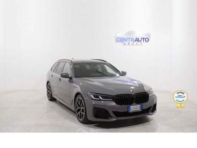 BMW Serie 5 518d Touring mhev 48V Msport auto Grigio usata Galatina