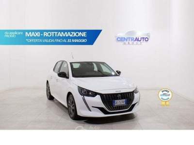 Peugeot 208 208 BluHdi 100cv ACTIVE PACK Bianco usata Galatina