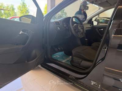 Volkswagen Polo DPF 5 p. Comfortline Nero usata Latina
