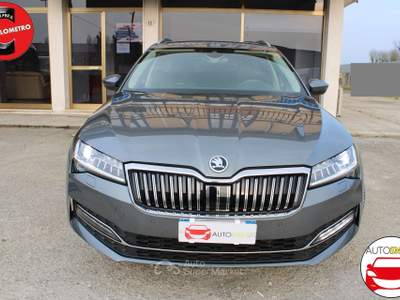 Skoda Superb SW 2.0 tdi 4x4 DSG Laurin&Klement 200cv Grigio usata TAGLIO DI PO