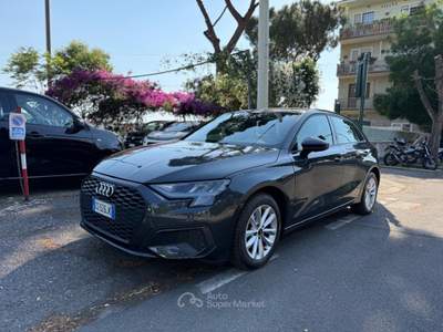 Audi A3 35 G tron SPB S tronic Business Navi Led Grigio usata Roma