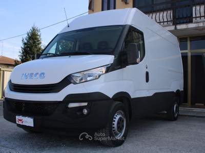 Iveco Daily 2.3 E6 L2H2-CRUISE-CONTROLL Bianco usata TAGLIO DI PO
