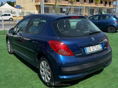 Peugeot 207 5p. XT Blu/Azzurro usata Giugliano in Campania