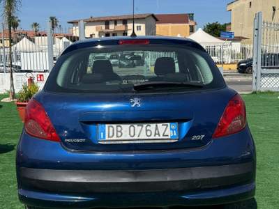 Peugeot 207 5p. XT Blu/Azzurro usata Giugliano in Campania