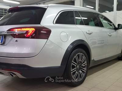 Opel Insignia 2.0 BiTurbo195CV CDTI 4x4 aut. Country Tourer SW Argento usata Leini