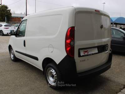 Fiat Doblò 1.6 mjt Active 105cv possibile navi e retrocamera Bianco usata TAGLIO DI PO