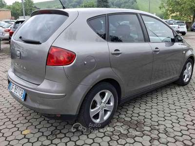 Seat Altea 2.0 TDI DPF ADATTA NEOPATENTATI Arancione usata Cigognola