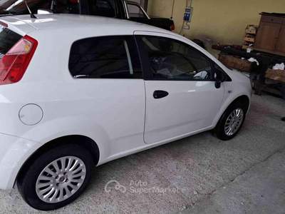 Fiat Grande Punto 1.4 3P. METANO Natural Power Bianco usata Cigognola