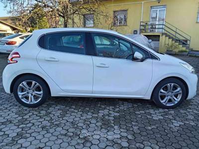 Peugeot 208 1.2 VTI DISTRIBUZIONE NUOVA Bianco usata Cigognola