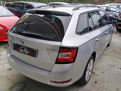 Skoda Fabia Wagon 1.0 TSI 110CV Clever Argento usata Giugliano in Campania