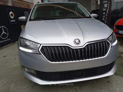 Skoda Fabia Wagon 1.0 TSI 110CV Clever Argento usata Giugliano in Campania