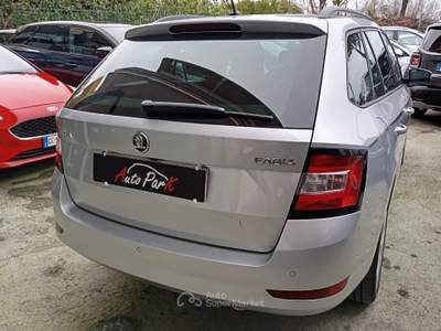 Skoda Fabia Wagon 1.0 TSI 110CV Clever Argento usata Giugliano in Campania