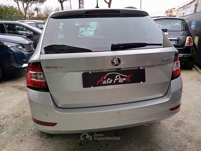 Skoda Fabia Wagon 1.0 TSI 110CV Clever Argento usata Giugliano in Campania