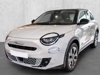 Fiat 600 LA PRIMA Hybrid DCT Navi PELLE+Massage Sitz+FULL-LED NUOVA!! Bianco usata Roma
