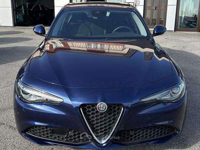 Alfa Romeo Giulia Giulia 2.2 t Super 160cv auto my19 Blu/Azzurro usata Borgo Maggiore