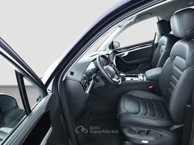Volkswagen Touareg 3.0 V6 TDI SCR 170kW Elegance 231CV Blu/Azzurro usata Padova