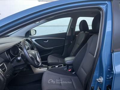 Hyundai i30 i30 5p 1.6 crdi Comfort 110cv auto TUA DA 99,00 EURO AL MESE Blu/Azzurro usata San Giuseppe Vesuviano
