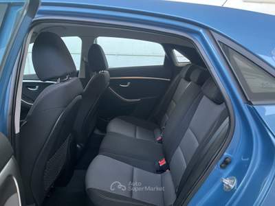 Hyundai i30 i30 5p 1.6 crdi Comfort 110cv auto TUA DA 99,00 EURO AL MESE Blu/Azzurro usata San Giuseppe Vesuviano