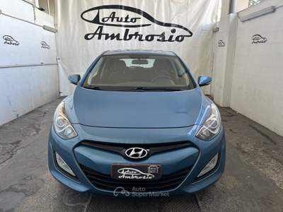 Hyundai i30 i30 5p 1.6 crdi Comfort 110cv auto TUA DA 99,00 EURO AL MESE Blu/Azzurro usata San Giuseppe Vesuviano