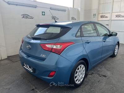 Hyundai i30 i30 5p 1.6 crdi Comfort 110cv auto TUA DA 99,00 EURO AL MESE Blu/Azzurro usata San Giuseppe Vesuviano