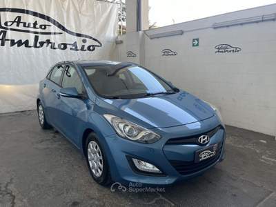 Hyundai i30 i30 5p 1.6 crdi Comfort 110cv auto TUA DA 99,00 EURO AL MESE Blu/Azzurro usata San Giuseppe Vesuviano