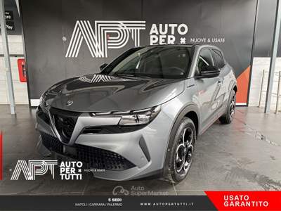Alfa Romeo Junior Junior 1.2 ibrida Speciale 145cv edct6 Grigio usata Carrara
