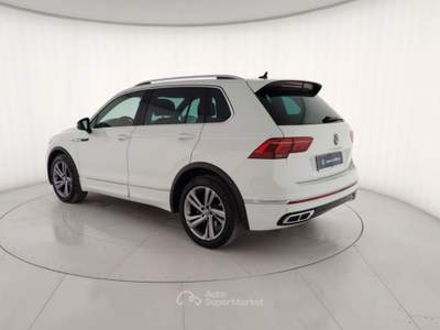 Volkswagen Tiguan 2.0 TDI SCR 110KWR-Line DSG Bianco usata Massa