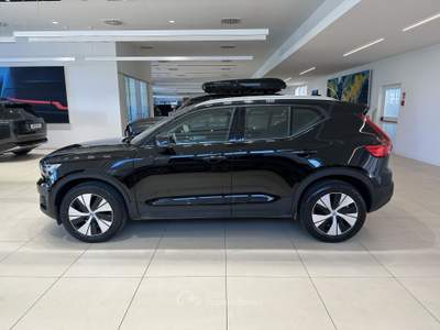 Volvo XC40 T2  Business (95Kw) Nero usata Forlì