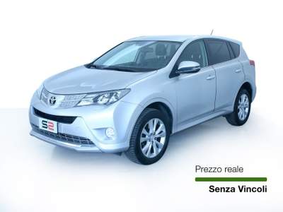 Toyota RAV4 2.2 D-CAT (150CV) A/T LOUNGE 4WD Fari Bi-xeno/Telecamera posteriore/Sedili anteriori riscaldabili Argento usata Feltre